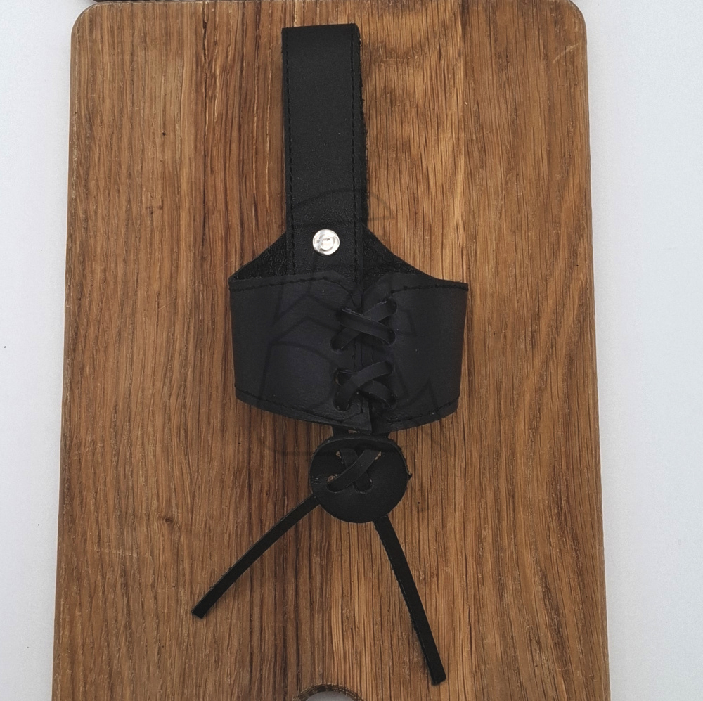 Hornholder / drinking horn holster